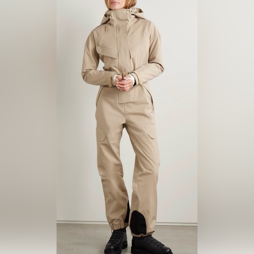 Cordova Apex Hooded ski suit NWT